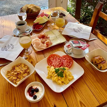 Restaurante Pou Des Lleo Guest house